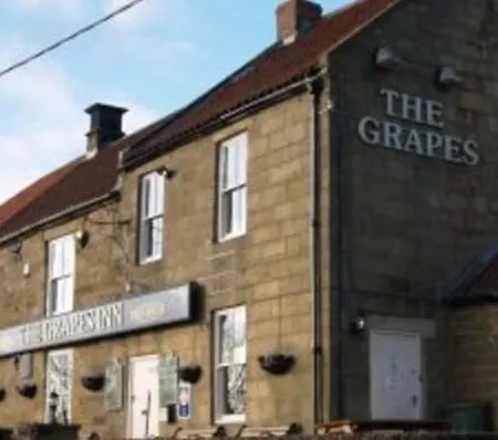 The Grapes * Staithes